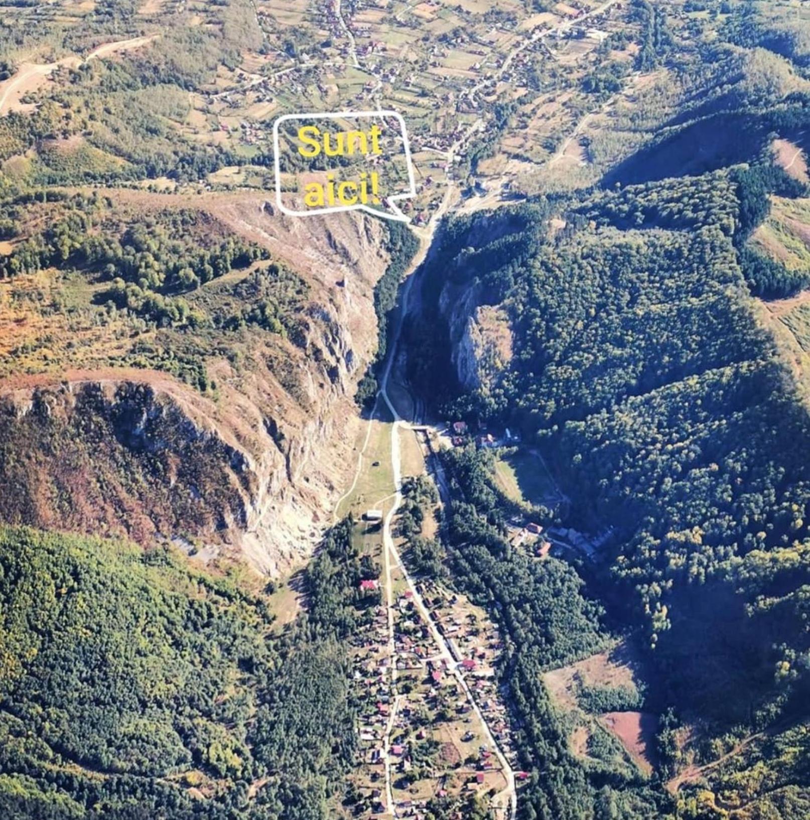 Pensiunea Tobo Baia de Fier Exterior foto
